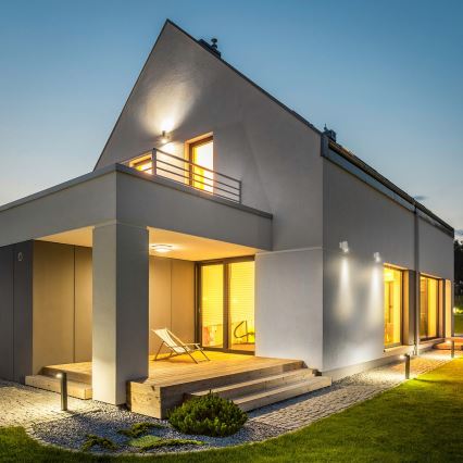 Aigostar - Spoljašnje zidno svetlo 2xGU10/230V belo IP65 četvrtasto