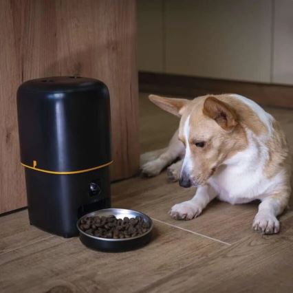 Automatski dozator hrane sa mikrofonom i kamerom 4l/5V/3xD Wi-Fi
