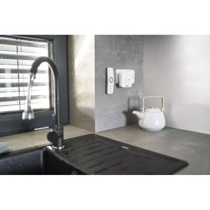 Bežični zvončić za utičnicu 230 V, IP44, beo