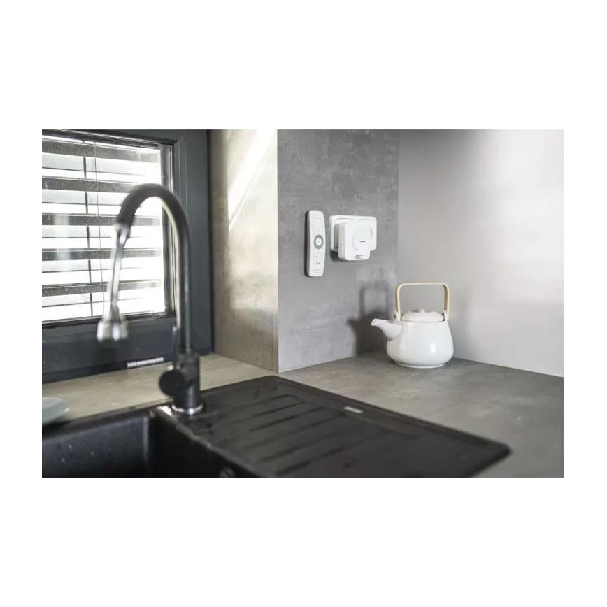 Bežični zvončić za utičnicu 230 V, IP44, beo