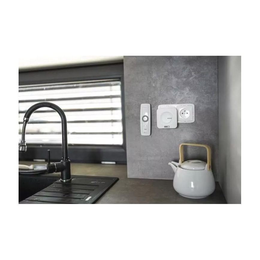 Bežični zvončić za utičnicu 230 V, IP44, beo