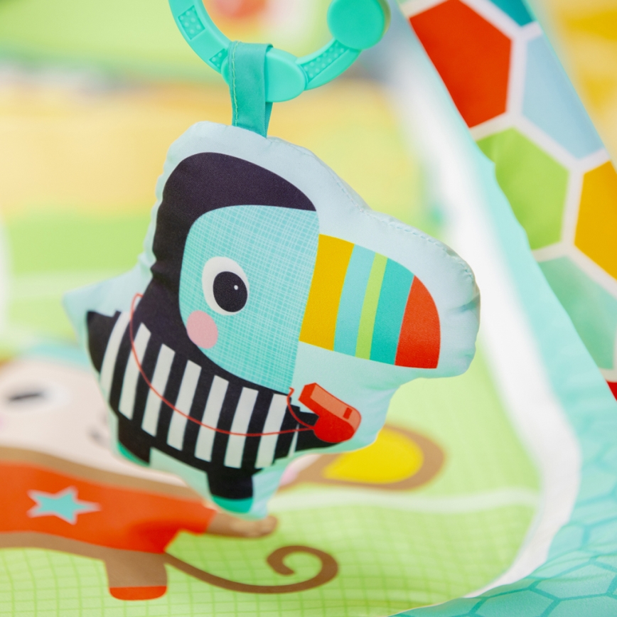 Bright Starts - Dečija igraća deka OBALL GRIP & KICK 3xAA