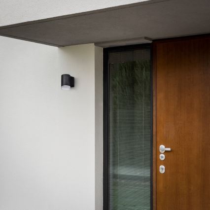 Brilagi - LED RGBW prigušiva spoljna zidna svetiljka MATERA 1xGU10/4,8W/230V 3000K IP54 crna + daljinski upravljač