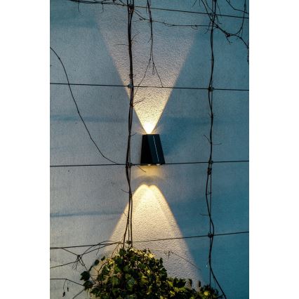 Brilagi - LED solarno zidno svetlo PYRAMID LED/2W/3,2V 1300 mAh IP54