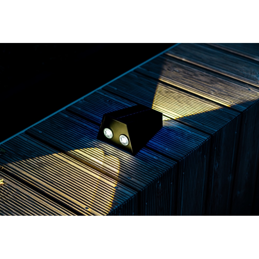 Brilagi - LED solarno zidno svetlo PYRAMID LED/2W/3,2V 1300 mAh IP54