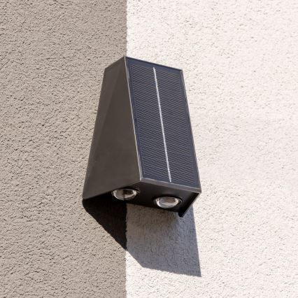 Brilagi - LED solarno zidno svetlo PYRAMID LED/2W/3,2V 1300 mAh IP54