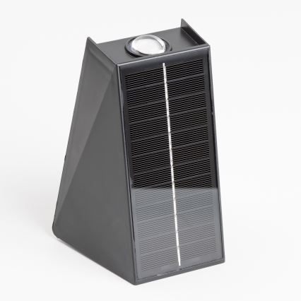 Brilagi - LED solarno zidno svetlo PYRAMID LED/2W/3,2V 1300 mAh IP54