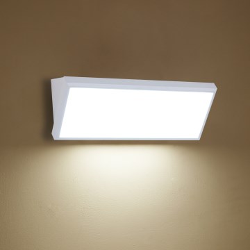 Brilagi - LED spoljna zidna svetiljka TRIANGLE LED/42W/230V 3000/4000/6500K 45 cm bela IP65