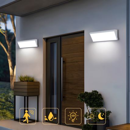 Brilagi - LED spoljašnje zidno svetlo sa senzorom TRIANGLE LED/42W/230V 45 cm bela IP65