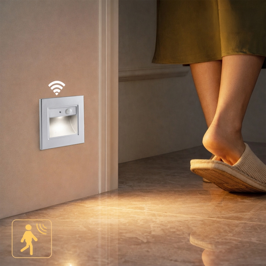 Brilagi - LED svetiljka za stepenište sa senzorom STEP LIGHT LED/1,5W/230V IP44 srebrna