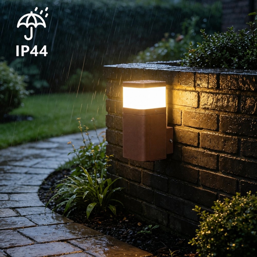 BRILAGI - Spoljašnja zidna lampa sa SCHUKO utičnicom PILLAR 1xG9/11W/230V IP44 braon