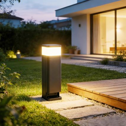 Brilagi - Spoljašnja lampa PILLAR sa dve SCHUKO utičnice, 1xG9/11W/230V, IP44, antracitna