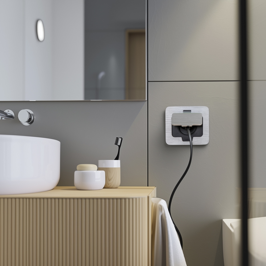 Brilagi - Spoljna ugradna podna utičnica IP55 mat hrom pravougaona