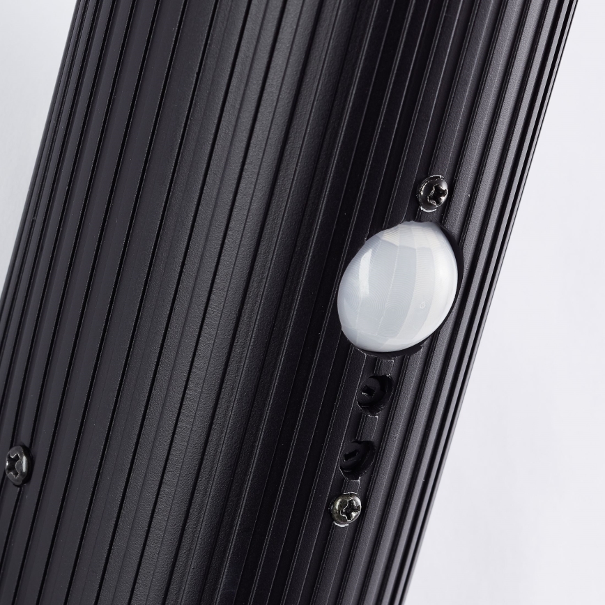Brilliant - Spoljna zidna lampa sa senzorom KALEO 1xE27/10W/230V IP44 crna