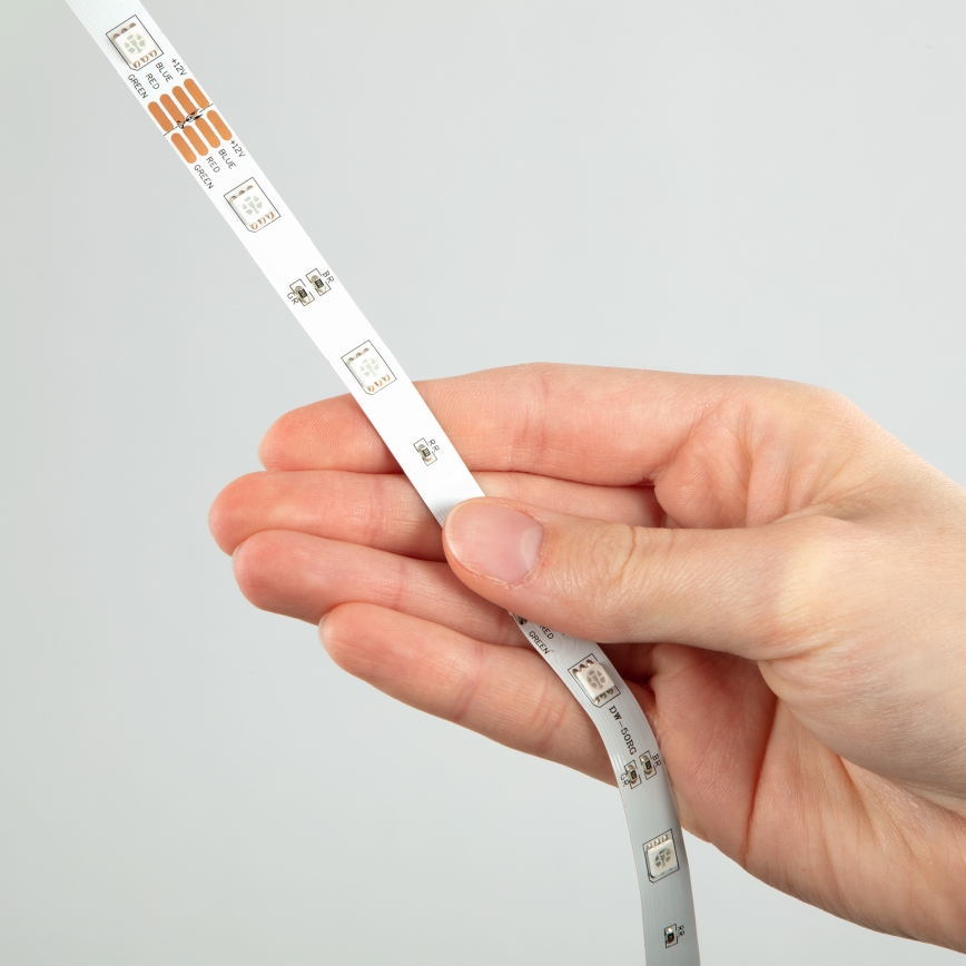 Brilo - LED RGB prigušiva traka 11,5m LED/24W/230V + daljinski upravljač