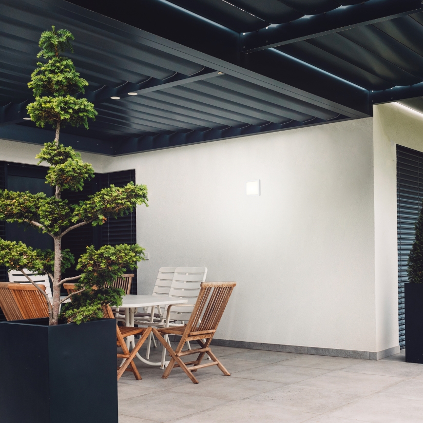 Briloner 3010-016 - LED plafonsko svetlo LED/8W/230V 19x19 cm belo IP44