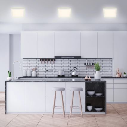 Briloner 7362-016 - LED plafonska svetiljka CADRE LED/18W/230V 29,6x29,6 cm bela