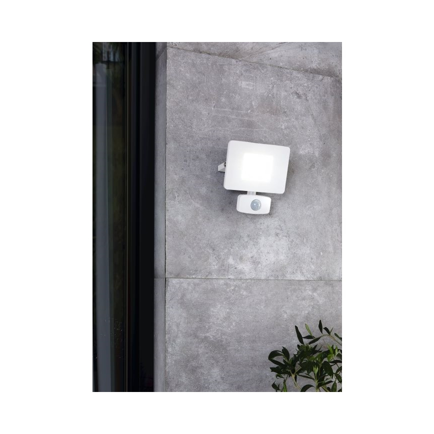 Eglo - LED reflektor sa senzorom LED/20W/230V IP44