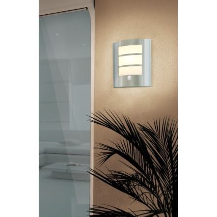 EGLO - Spoljašnje zidno svetlo sa senzorom 1xE27/15W/230V IP44