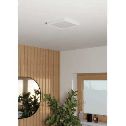 Eglo - LED plafonsko svetlo za kupatilo LED/10,5W/230V 2700/4000/6500K 22x22 cm IP44 belo