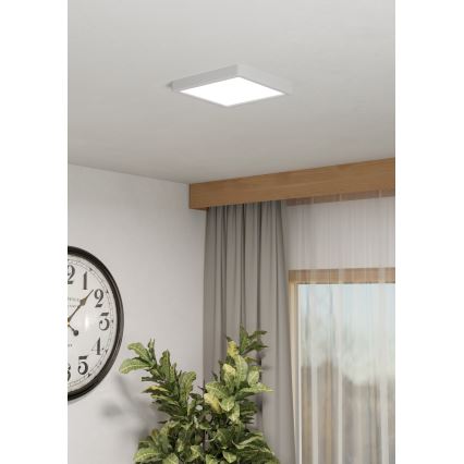 Eglo - LED RGBW prigušiva kupatilska plafonska lampa LED/10,5W/230V 2700-6500K 22x22 cm IP44 bela