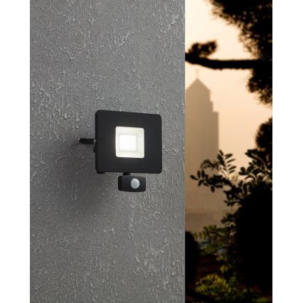 Eglo - LED reflektor sa senzorom LED/30W/230V IP44