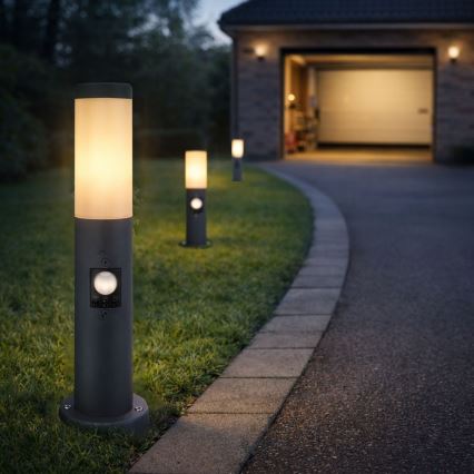 Globo - Spoljašnja lampa sa senzorom 1xE27/15W/230V 45 cm IP44
