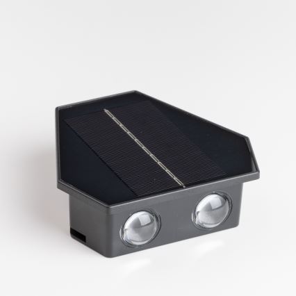 LED solarno zidno svetlo sa senzorom LED/2W/5V IP54 1300 mAh