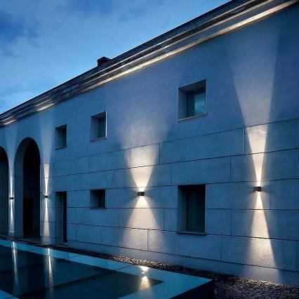 LED solarna zidna svetiljka sa senzorom LED/2W/5V IP54 1300 mAh