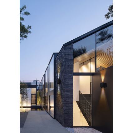 LED solarna zidna svetiljka sa senzorom LED/2W/5V IP54 1300 mAh