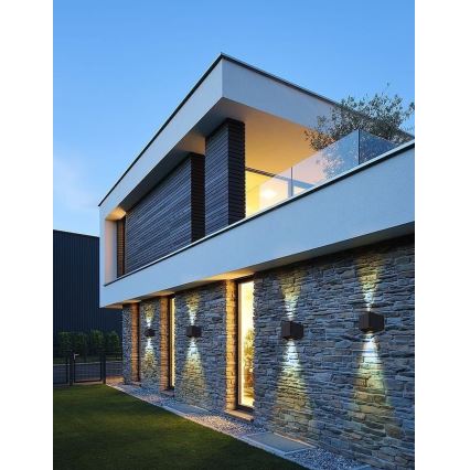 LED solarna zidna svetiljka sa senzorom LED/2W/5V IP54 1300 mAh