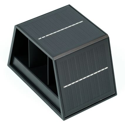 LED solarna zidna svetiljka sa senzorom LED/2W/5V IP54 1300 mAh