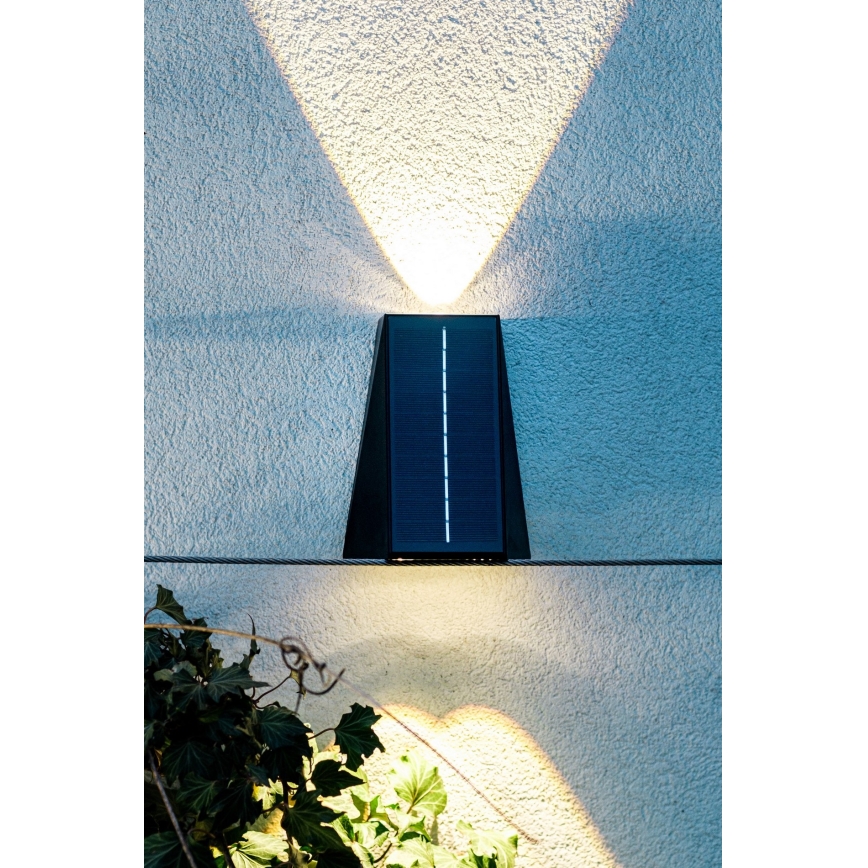 LED solarno zidno svetlo sa senzorom LED/2W/5V IP54 1300 mAh