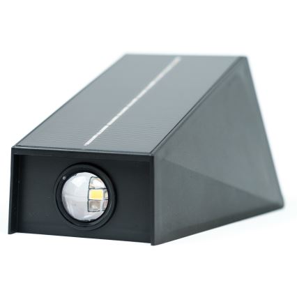LED solarno zidno svetlo sa senzorom LED/2W/5V IP54 1300 mAh