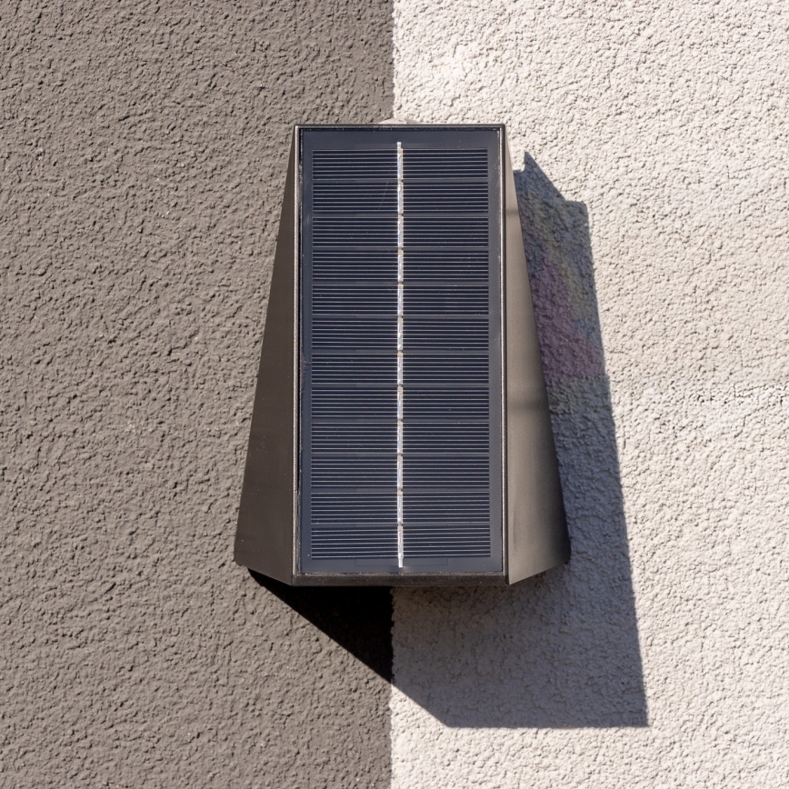 LED solarno zidno svetlo sa senzorom LED/2W/5V IP54 1300 mAh