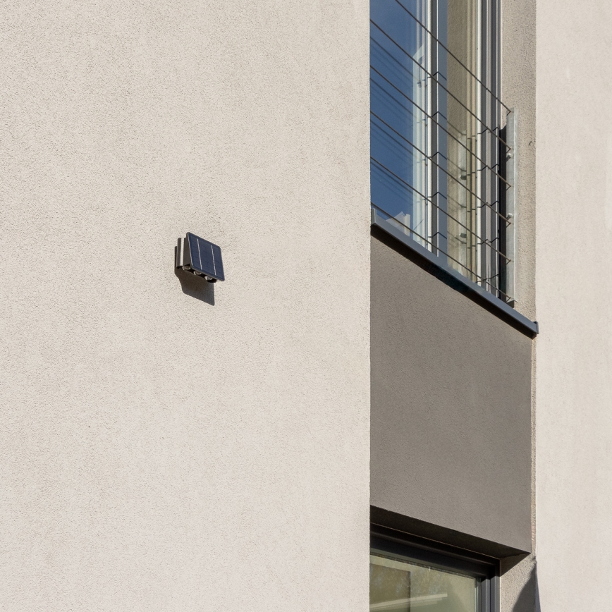 Solarno LED zidno svetlo sa senzorom, 2W/5V, IP54, 1300 mAh