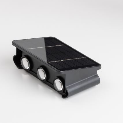 Solarno LED zidno svetlo sa senzorom, 2W/5V, IP54, 1300 mAh