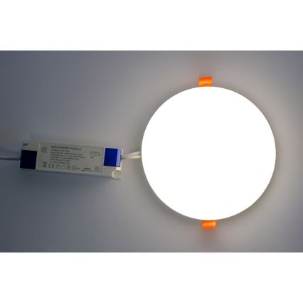 Immax NEO 07109K - LED prigušiva ugradna plafonska svetiljka za kupatilo PRACTICO LED/24W/230V IP44 Tuya