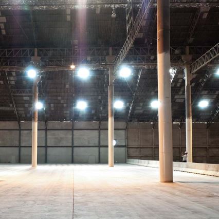 Industrijska High Bay LED svetiljka/150W/230V 3000/4000/6500K IP65 prečnik 27,7 cm