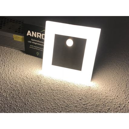 LED svetlo za stepenište sa senzorom LED/0,8W/12V 3000K