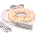 Komplet 1x LED traka sa senzorom pokreta FLEX LED/3,6W/4xAA 2 m + 2x ugradni profil 1 m srebrna/bela