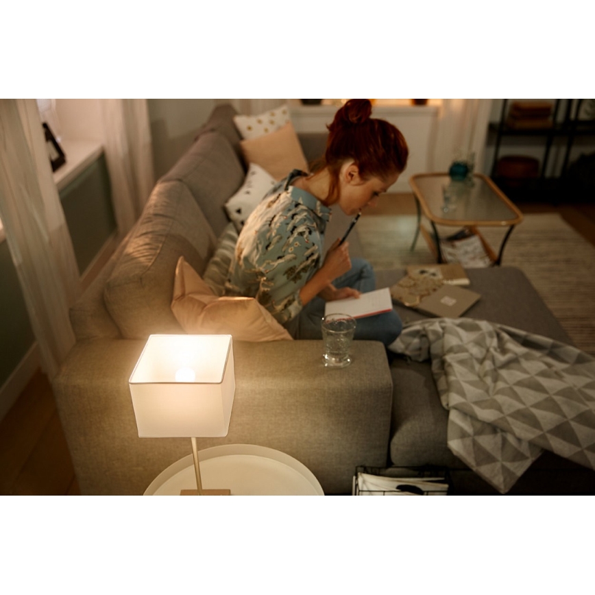 Komplet od 2 LED prigušiva sijalica Philips Hue WHITE P45 E14/5,5W/230V 2700K