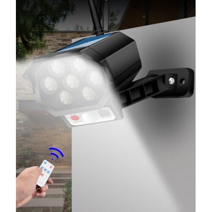 LED maketa sigurnosne kamere sa senzorom i solarnim panelom LED/5W/5,5V 800 mAh IP65 + daljinski upravljač