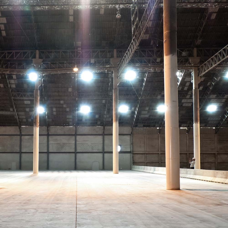 LED industrijska High Bay svetiljka/100W/230V 3000/4000/6500K IP65 prečnik 23,5 cm