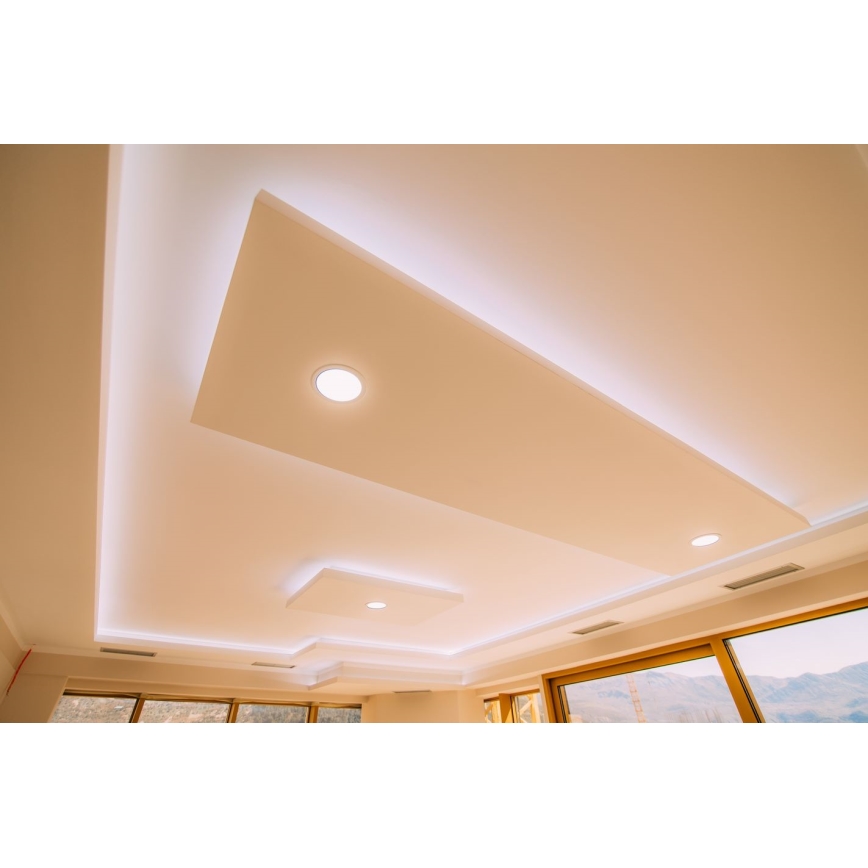 LED ugradno svetlo za kupatilo VEGA LED/6W/230V 2800K prečnik 11,8 cm IP44 snežno belo