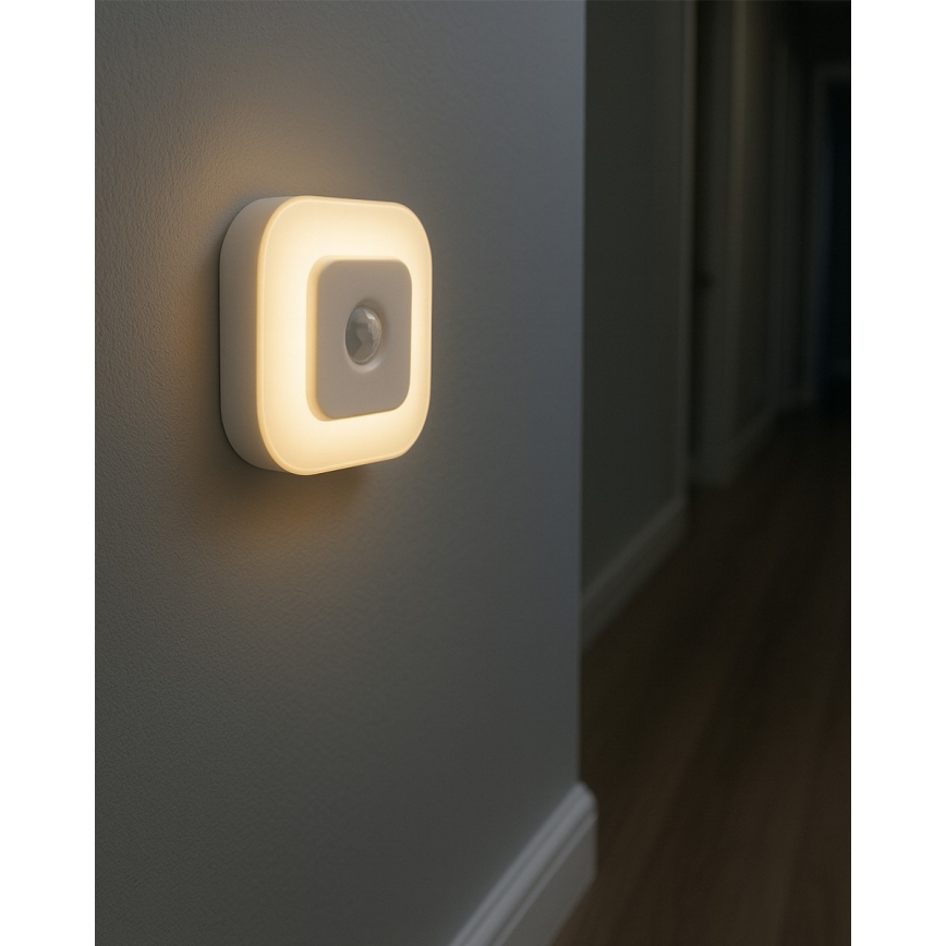 LED Noćno svetlo sa senzorom LED/0,5W/4,5V 3xAAA bela
