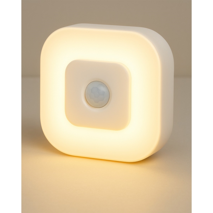 LED Noćno svetlo sa senzorom LED/0,5W/4,5V 3xAAA bela