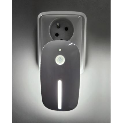 LED noćno svetlo sa senzorom LED/1W/230V belo