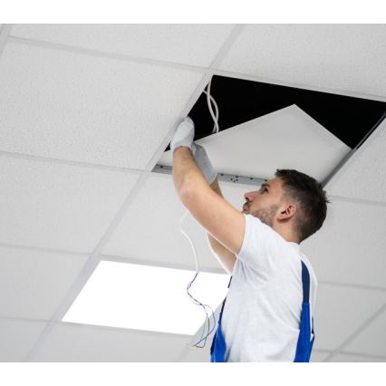 LED prigušiva panel za spušteni plafon CAPRI LED/25/36/40W/230V 3000/4000/5700K UGR19 IP44 60x60 cm