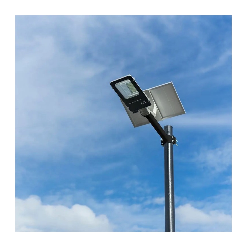 LED prigušiva solarna ulična lampa LED/50W/6,4V 6000K IP65 50000 mAh + daljinski upravljač